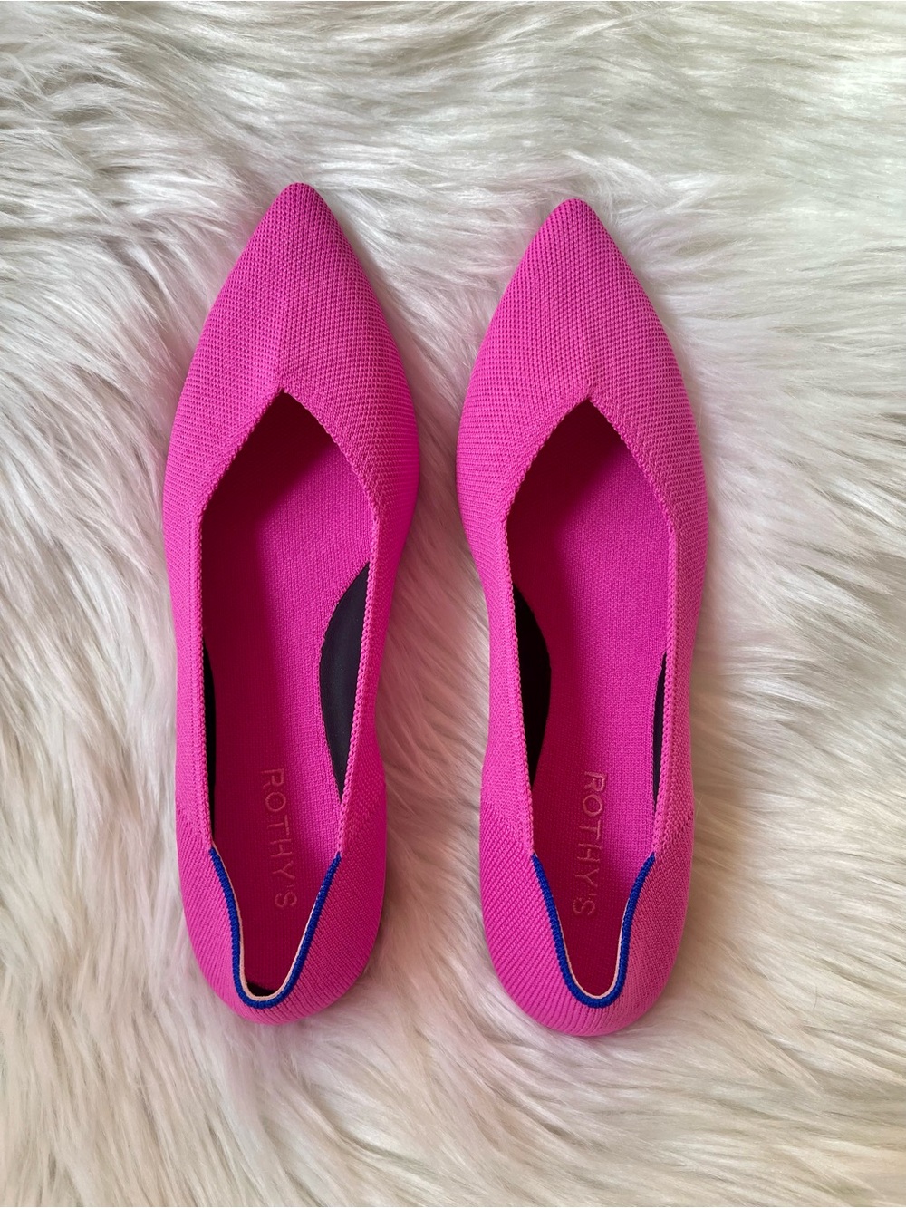 Rothy’s The Point Flats Women’s 9.5 Hot Pink Fuchsia Pointed Toe NWOT